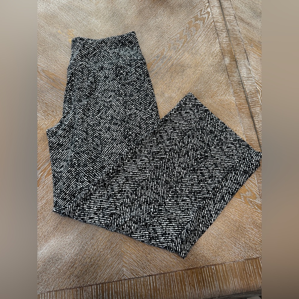 J. Jill Wearever Collection Black/white Animal Print Pants Smooth Fit Full Leg M